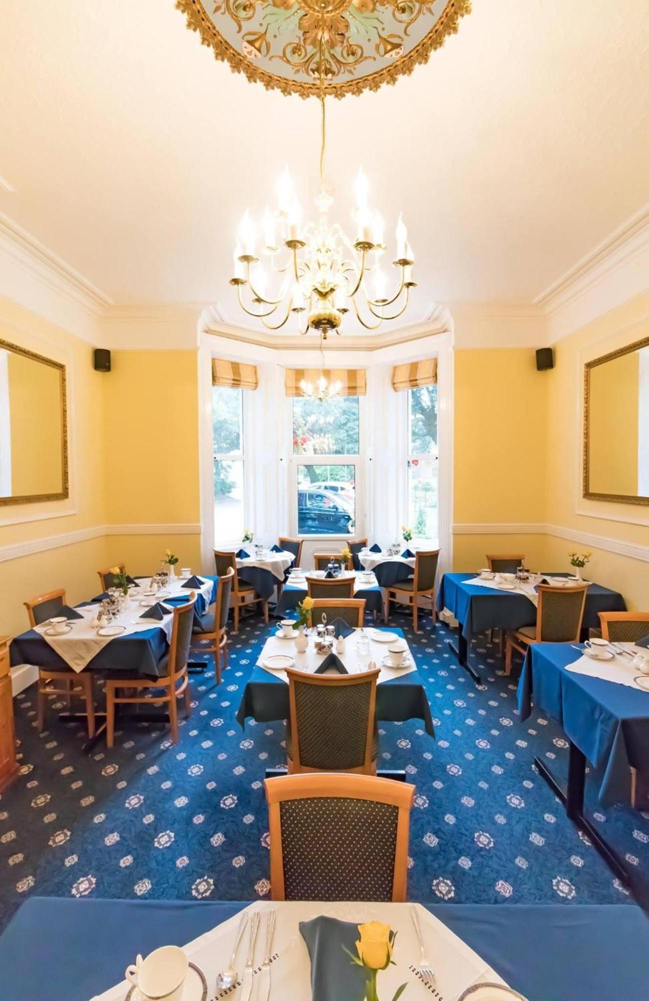 Hotel Balincourt Bournemouth Exterior foto The dining room at the hotel