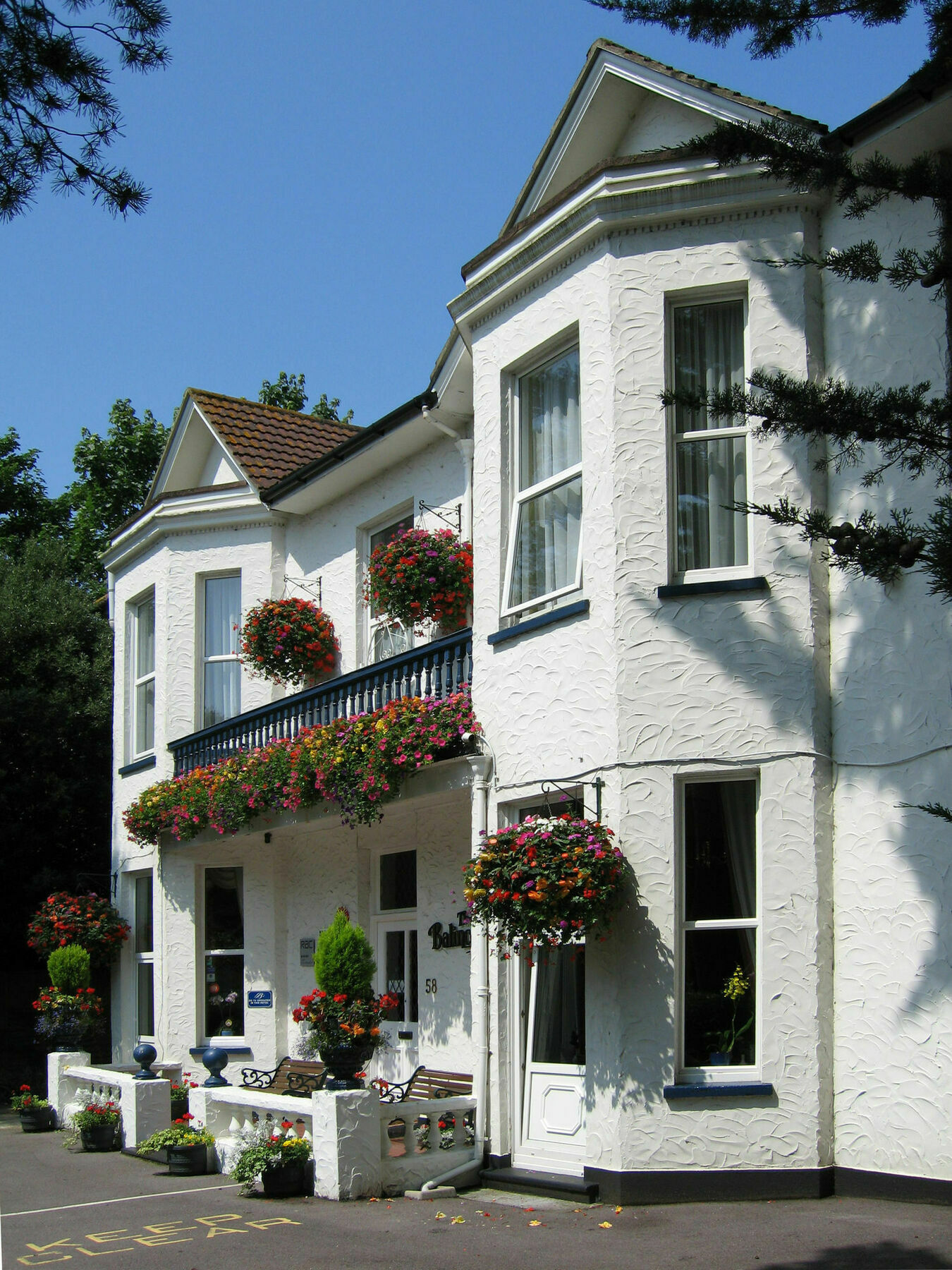 Hotel Balincourt Bournemouth Exterior foto The former home of the 10th Duke of Grafton at Euston Hall